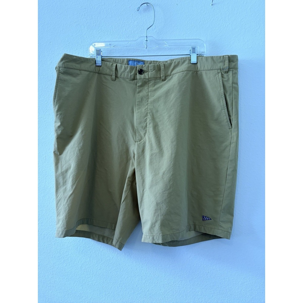 Castaway Nantucket Island Men's Tan Performance Shorts Size 44 Golf Hiking